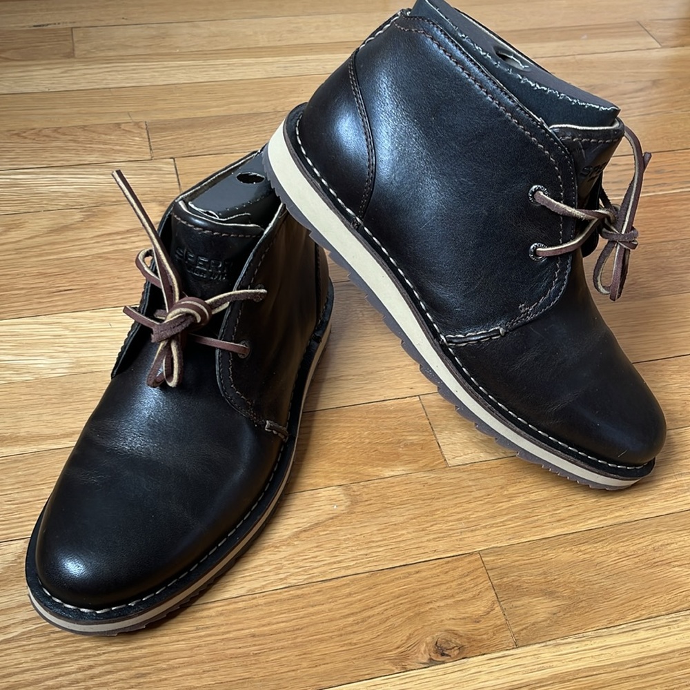 NWT sperry dockyard boot, men’s 8.5